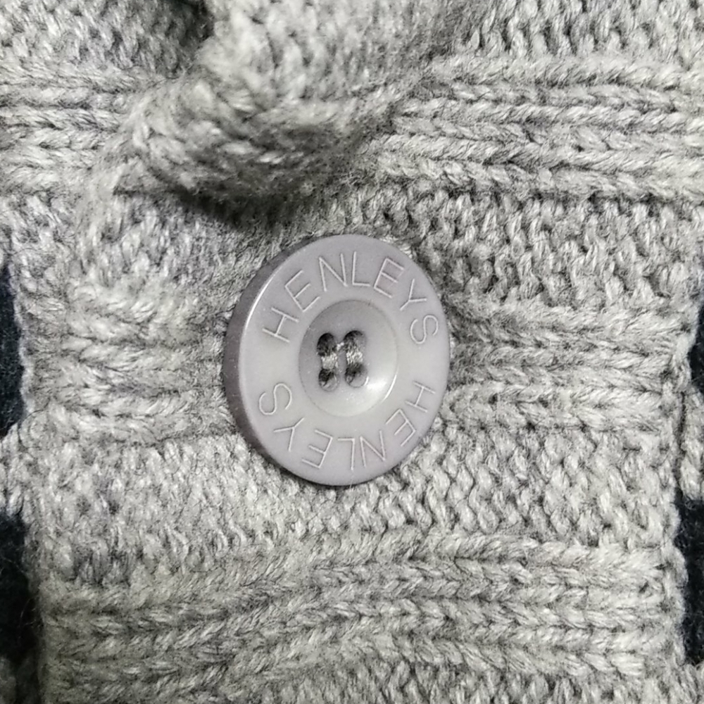 Henleys Large Authentic Sweater - image 5